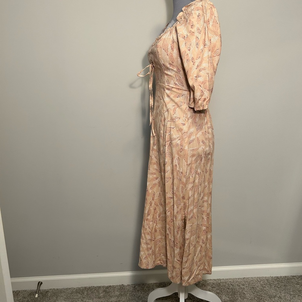Blush Floral Women's Dress - Picture 6 of 7